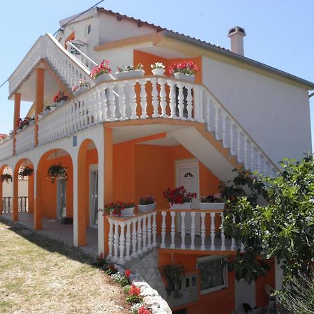 Apartments Zvone - 100 M From Sea 比比涅 外观 照片