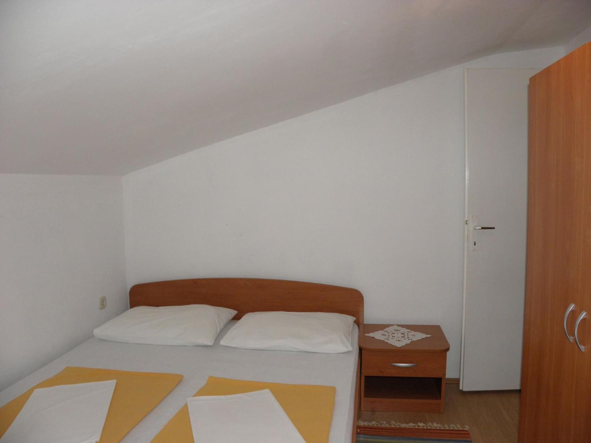Apartments Zvone - 100 M From Sea 比比涅 外观 照片