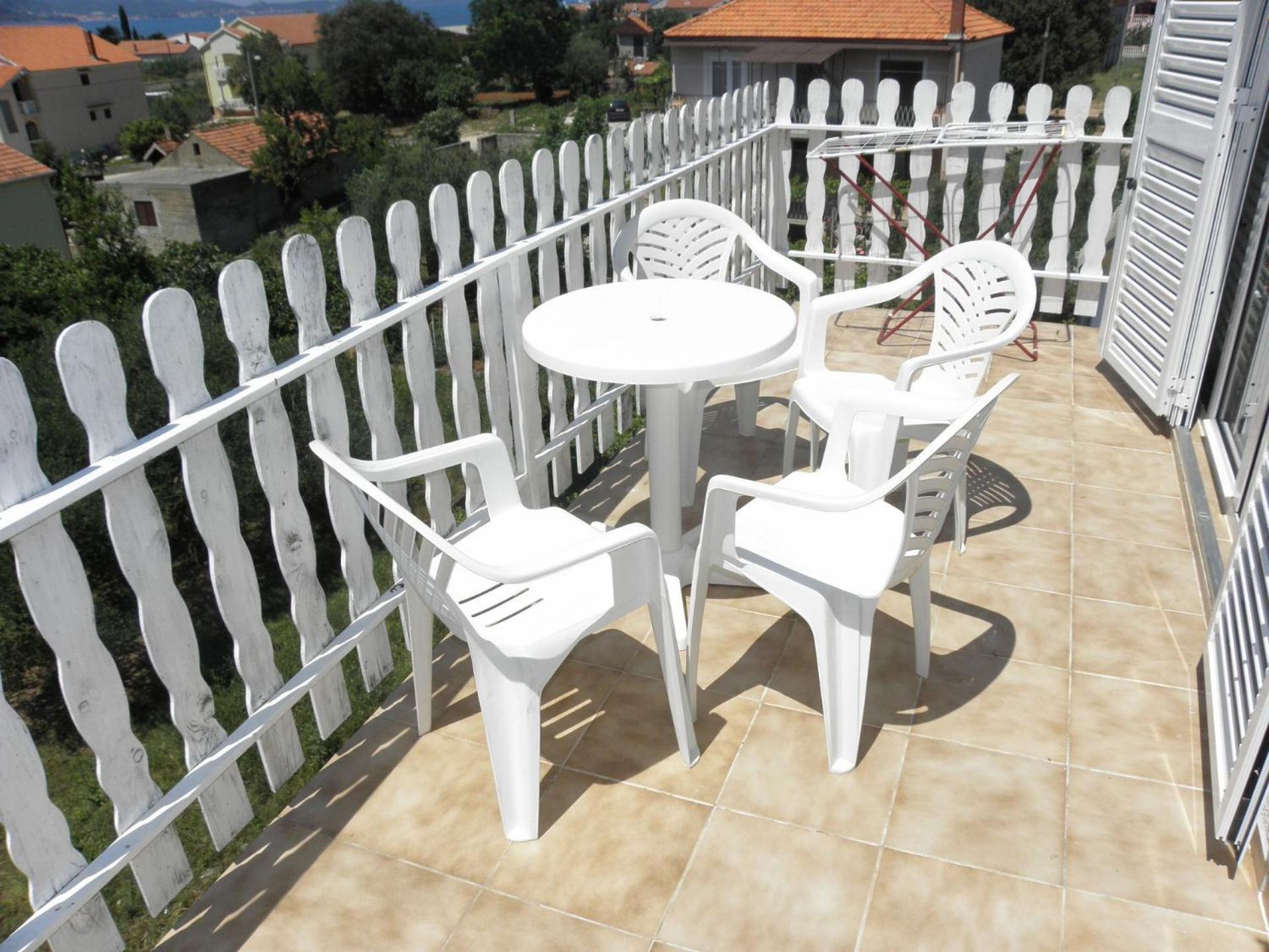 Apartments Zvone - 100 M From Sea 比比涅 外观 照片